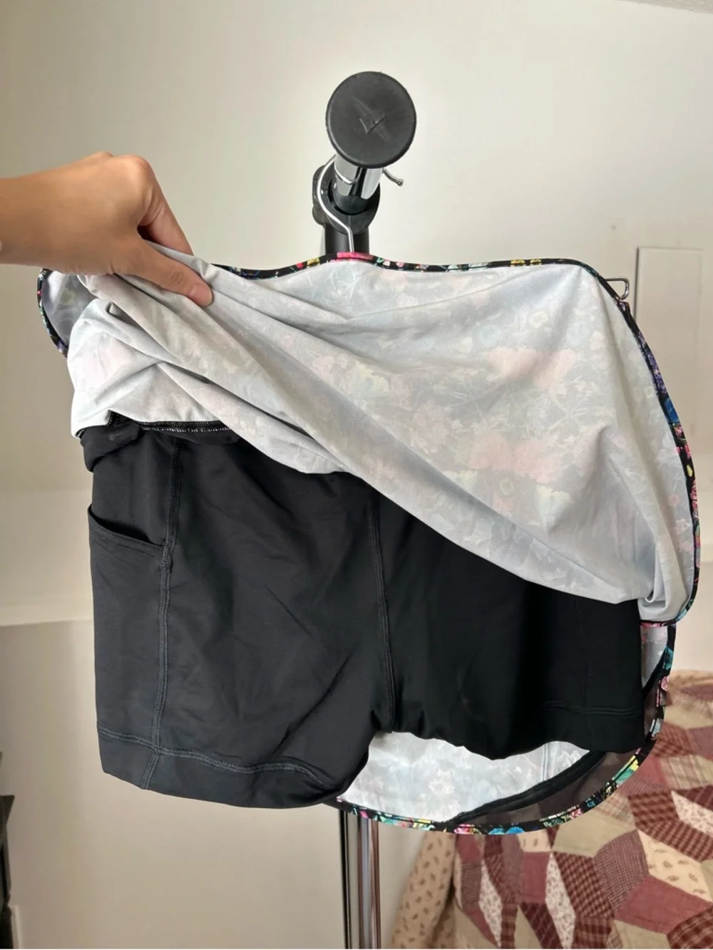 Lululemon Hotty Hot High Rise Skirt 6